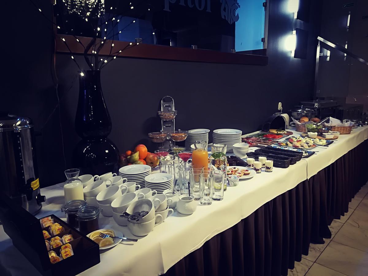 Hotel Capitol Biała Podlaska Εξωτερικό φωτογραφία