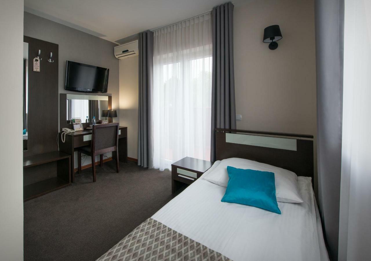 Hotel Capitol Biała Podlaska Εξωτερικό φωτογραφία