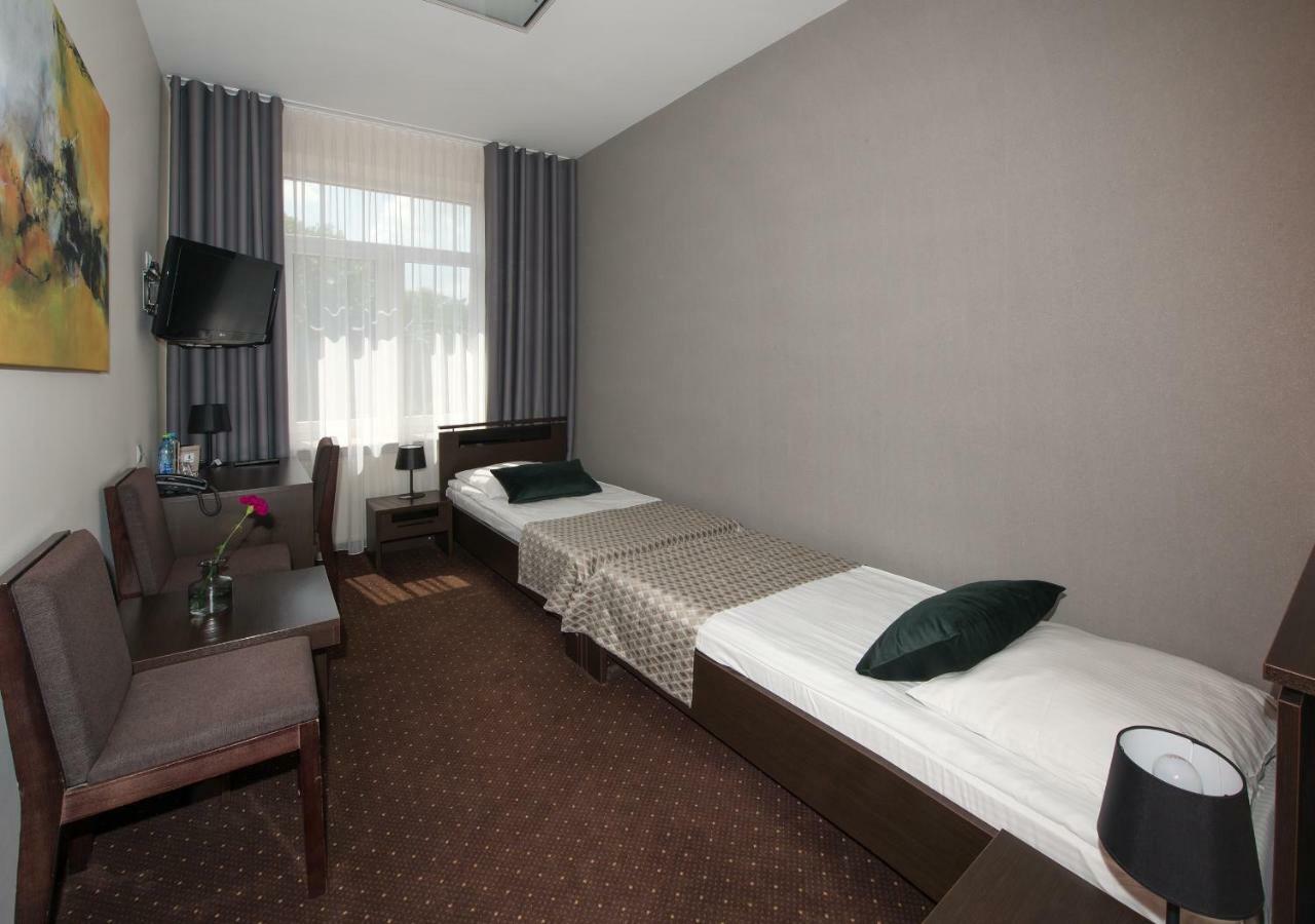 Hotel Capitol Biała Podlaska Εξωτερικό φωτογραφία