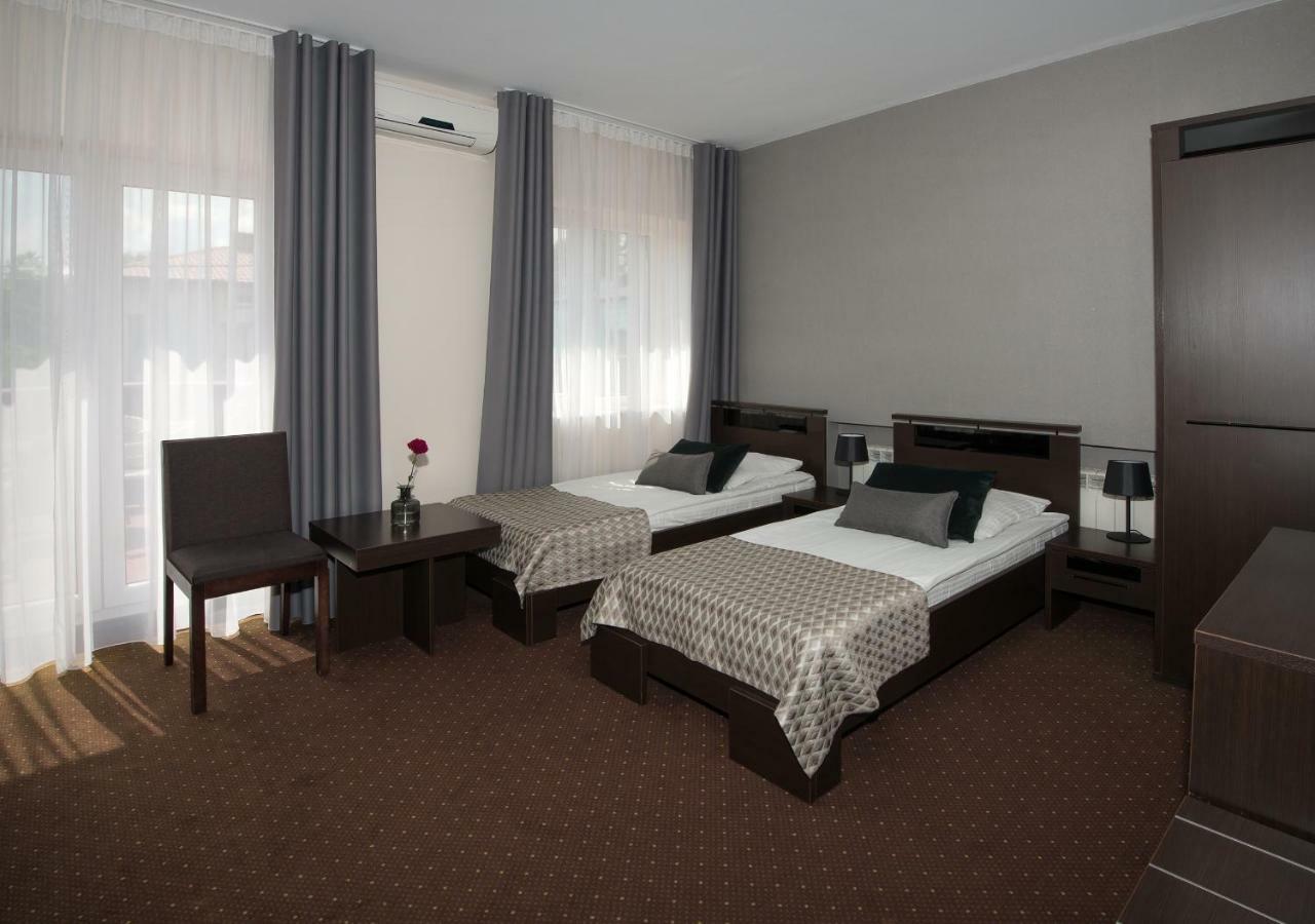 Hotel Capitol Biała Podlaska Εξωτερικό φωτογραφία