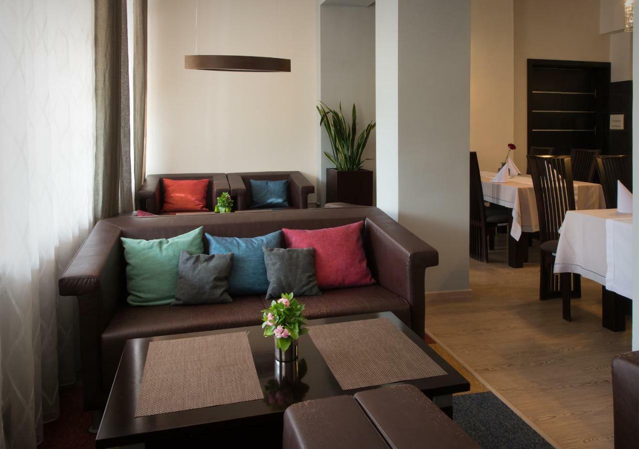Hotel Capitol Biała Podlaska Εξωτερικό φωτογραφία