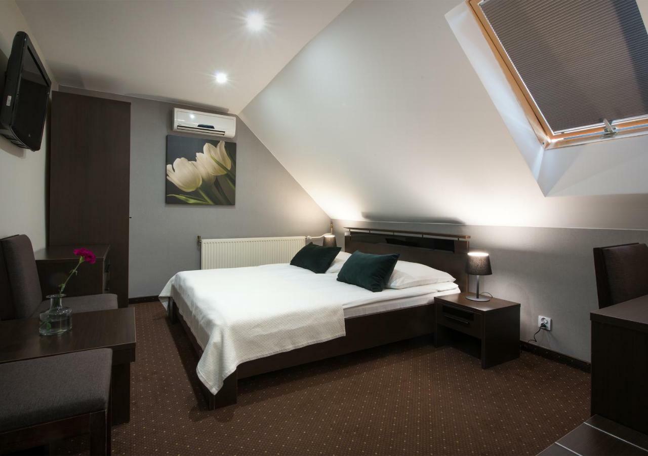 Hotel Capitol Biała Podlaska Εξωτερικό φωτογραφία