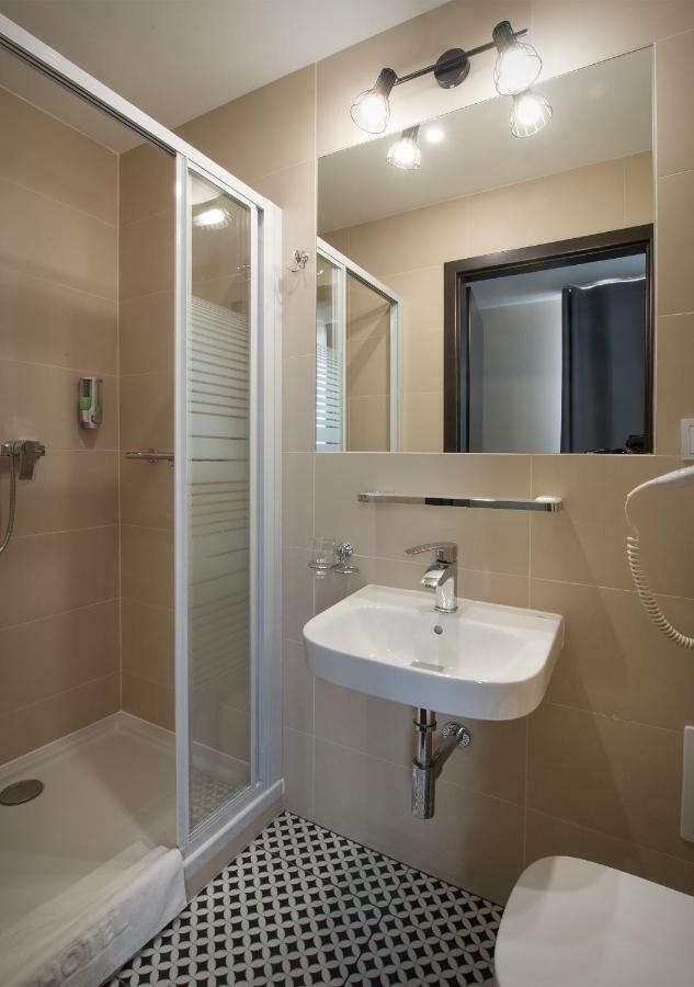 Hotel Capitol Biała Podlaska Εξωτερικό φωτογραφία