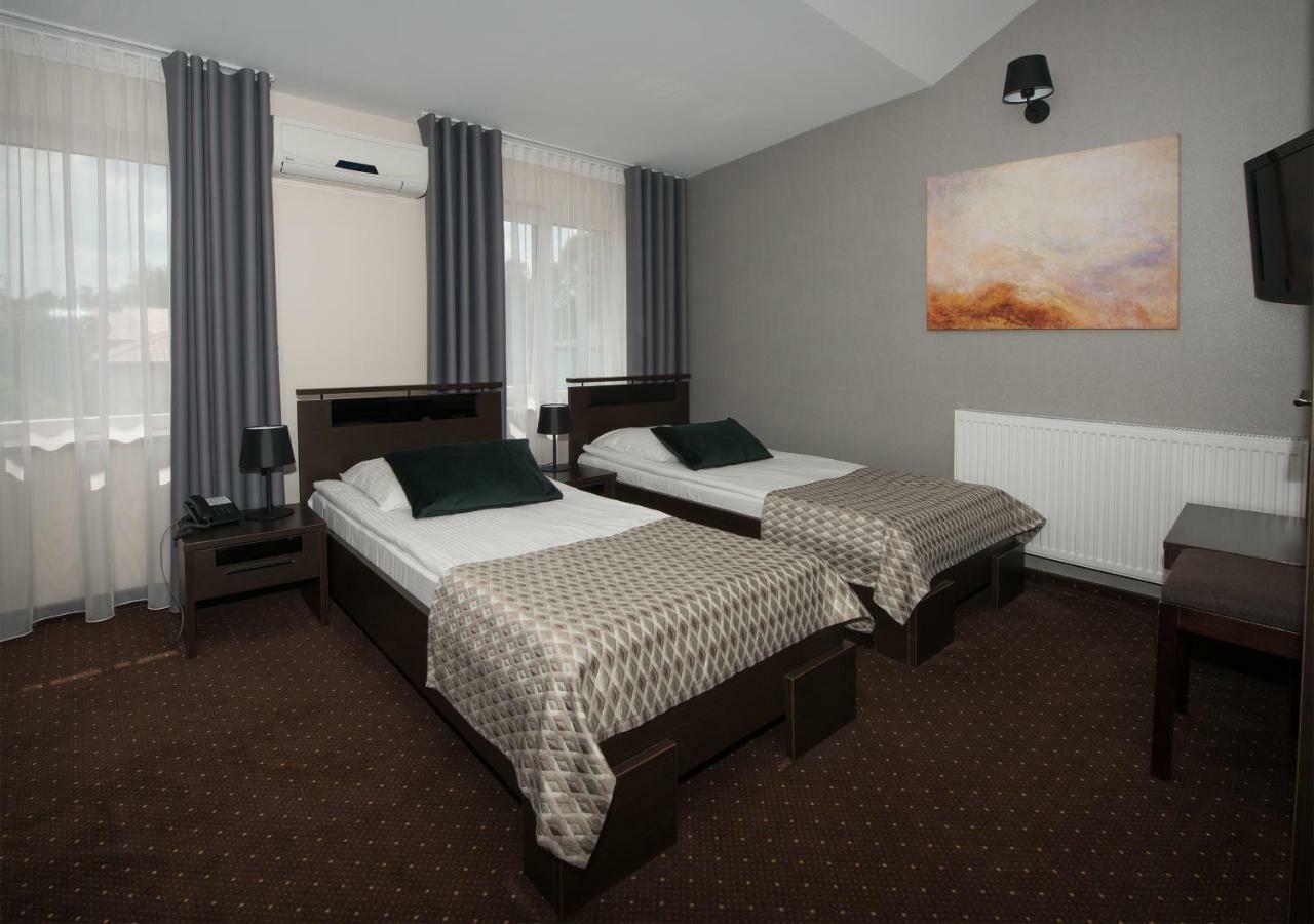 Hotel Capitol Biała Podlaska Εξωτερικό φωτογραφία